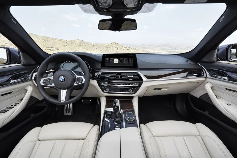 BMW Seria 5 Limuzyna (G30) 520d (190 KM) Wersja: 520d (190 KM)