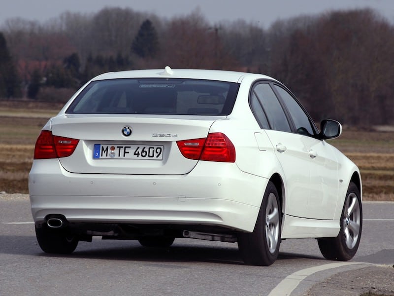 BMW E90 biały