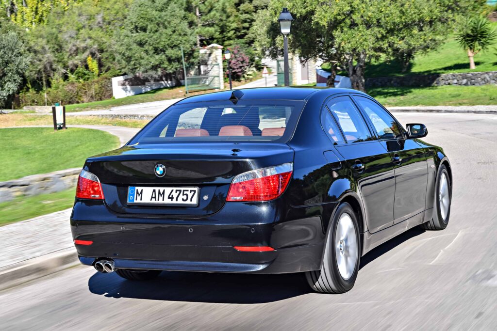 BMW E60/E61 serii 5 czarny kolor