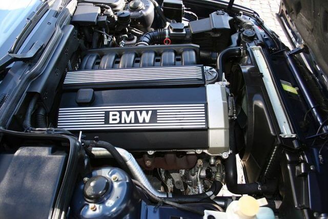 Silnik BMW M50B25 R6 (2.5L, 189 HP) - specyfikacja, opinie