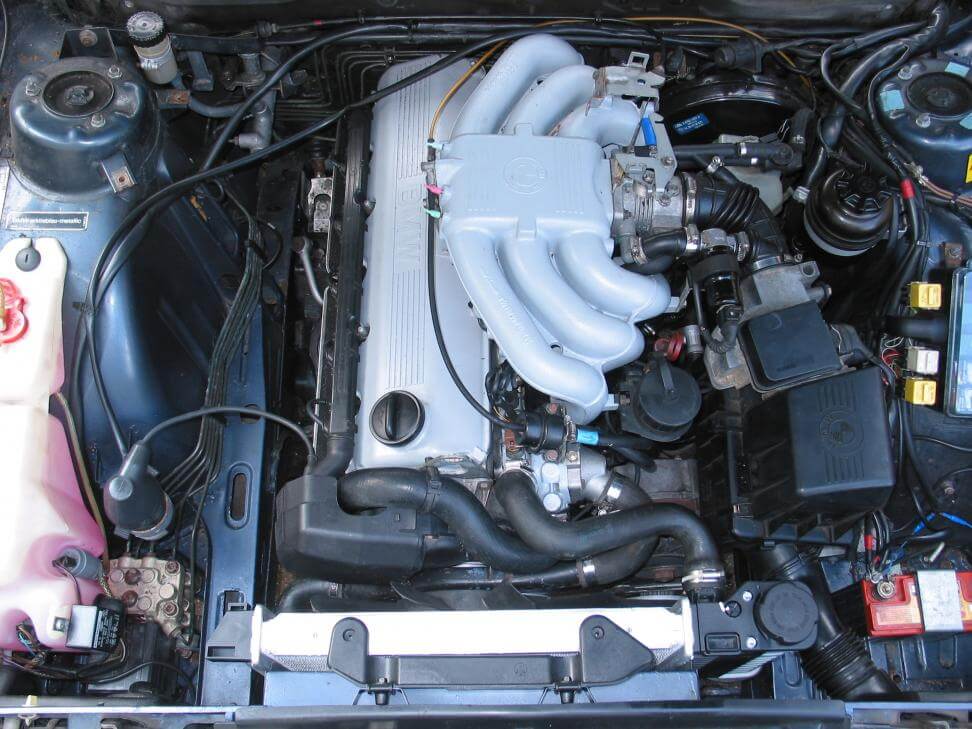 Silnik BMW M20B20 R6 (2.0L, 121-127 HP) - specyfikacja